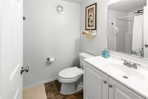 Bath - 335 Mahoney Rd, Libby, MT 59923 photo 3 of 3