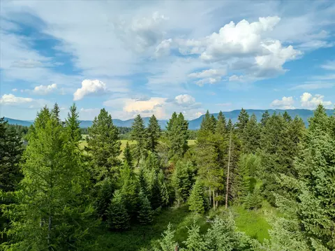 109 Lidstrom Rd, Whitefish, MT 59937