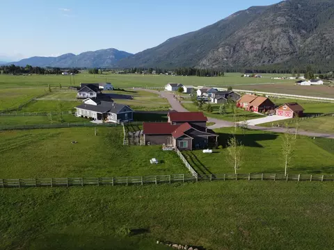 154 Columbia Range Dr, Columbia Falls, MT 59912