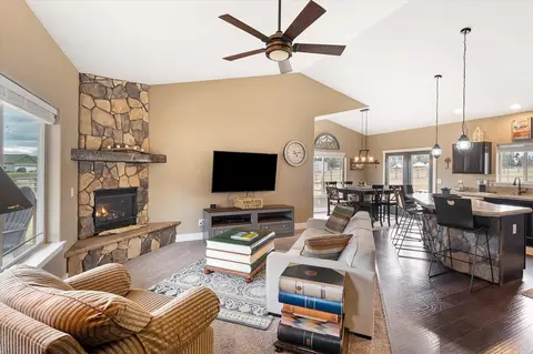 154 Columbia Range Dr, Columbia Falls, MT 59912