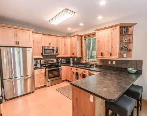 Kitchen - 21208 Osprey Loop, Rollins, MT 59931 photo 1 of 1