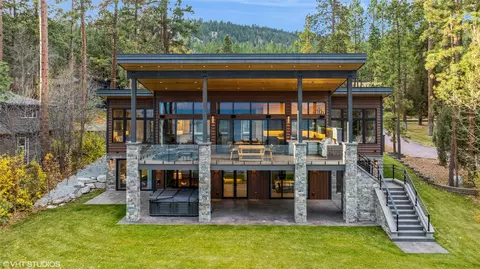 22934 Damaskes Way, Rollins, MT 59931