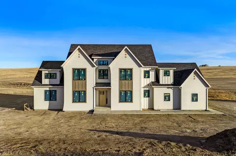 20 Higgins Ln, Great Falls, MT 59404