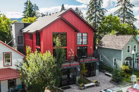 22 Lupfer Ave #202, Whitefish, MT 59937