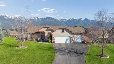 71 White Swan Ct, Kalispell, MT 59901