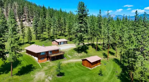 9 Cross Ln, Plains, MT 59859