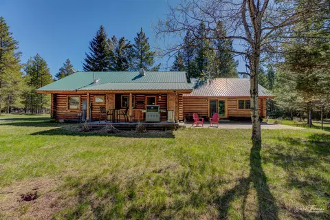 2156 Lone Point Dr, Lincoln, MT 59639