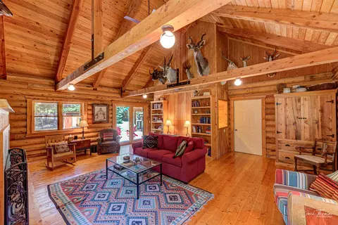 Living - 2156 Lone Point Dr, Lincoln, MT 59639 photo 2 of 5