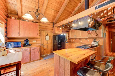 Kitchen - 2156 Lone Point Dr, Lincoln, MT 59639 photo 1 of 4