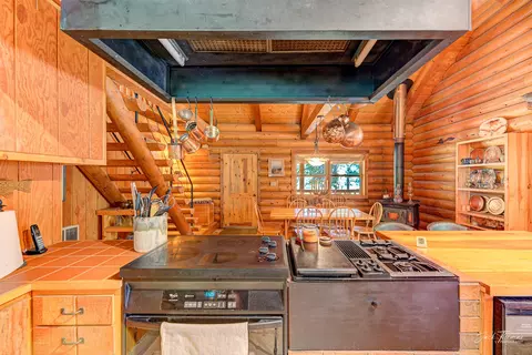 Kitchen - 2156 Lone Point Dr, Lincoln, MT 59639 photo 3 of 4