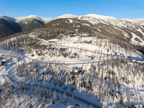 299 Elk Highlands Dr, Whitefish, MT 59937
