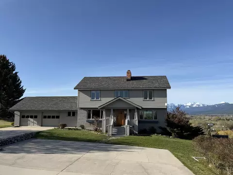 381 Sky West Ln, Hamilton, MT 59840