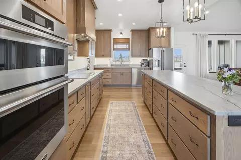 586 Little Sky Ln, Corvallis, MT 59828