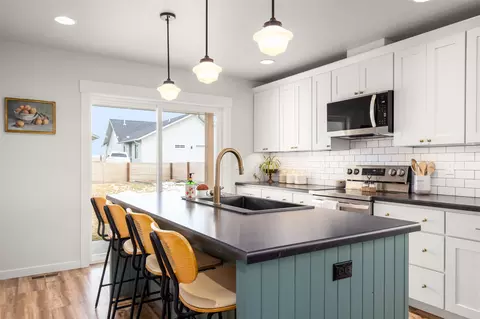 Kitchen - 585 Holstein Way, Kalispell, MT 59901 photo 2 of 5