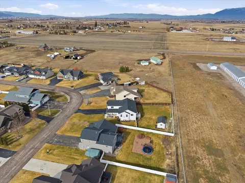 View/Area - 1237 Mackinaw Loop, Somers, MT 59932 photo 5 of 10