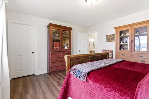 Bedroom - 1237 Mackinaw Loop, Somers, MT 59932 photo 4 of 5