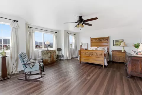 Bedroom - 1237 Mackinaw Loop, Somers, MT 59932 photo 5 of 5