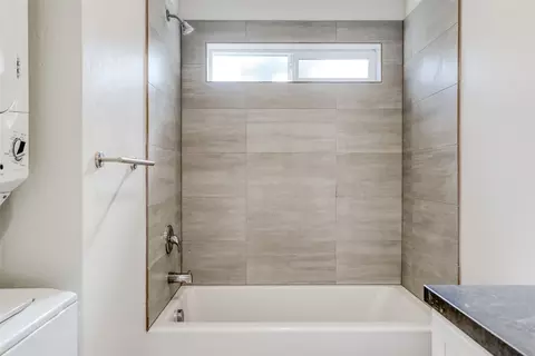 Bath - 128 Evergreen Dr, Kalispell, MT 59901 photo 1 of 4