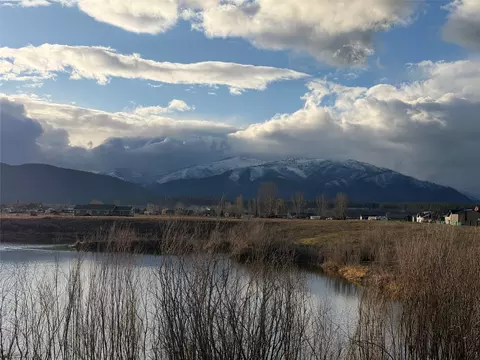 Nhn Burnham Lane, Plains, MT 59859