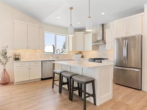 Kitchen - 127 Lumberjack Pl, Kalispell, MT 59901 photo 3 of 5
