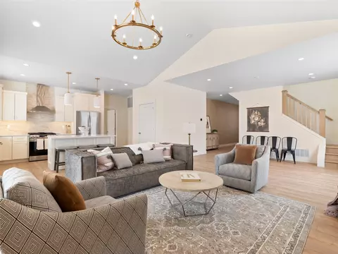 Living - 127 Lumberjack Pl, Kalispell, MT 59901 photo 3 of 4