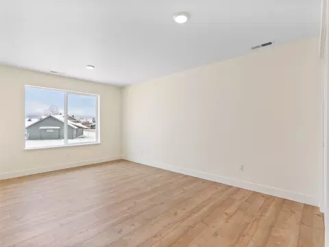 Living - 127 Lumberjack Pl, Kalispell, MT 59901 photo 4 of 4