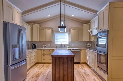 Kitchen - 8560 Mt Highway 35, Bigfork, MT 59911 photo 1 of 4
