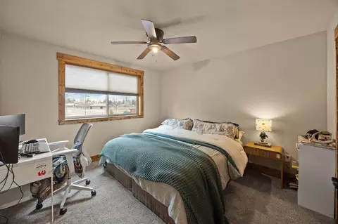 Bedroom - 534 Evergreen Dr, Kalispell, MT 59901 photo 5 of 6