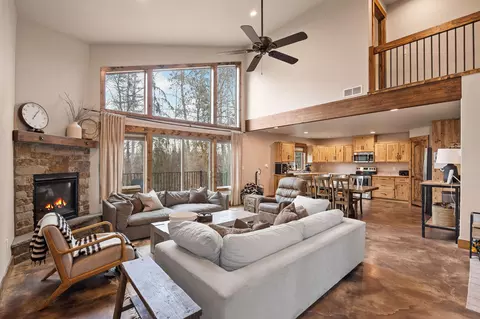 Living - 534 Evergreen Dr, Kalispell, MT 59901 photo 3 of 3