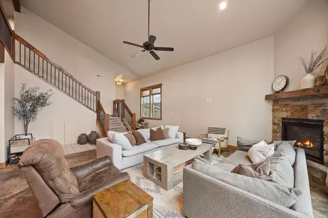 Living - 534 Evergreen Dr, Kalispell, MT 59901 photo 1 of 3
