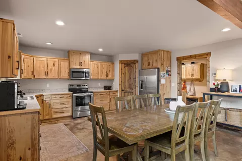 Dining - 534 Evergreen Dr, Kalispell, MT 59901 photo 2 of 2