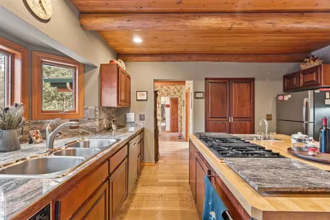Kitchen - 205 Siderius Ln, Bigfork, MT 59911 photo 3 of 4