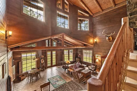 205 Siderius Ln, Bigfork, MT 59911