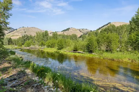 View/Area - 2848 E Gorus Loop, Darby, MT 59829 photo 4 of 24