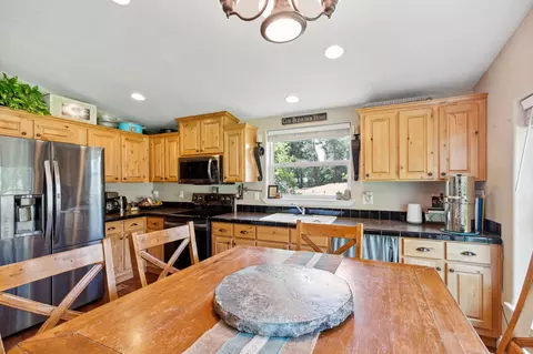 Kitchen - 2848 E Gorus Loop, Darby, MT 59829 photo 1 of 3
