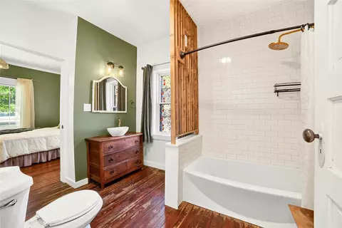 Bath - 1213 3rd Ave E, Kalispell, MT 59901 photo 1 of 3