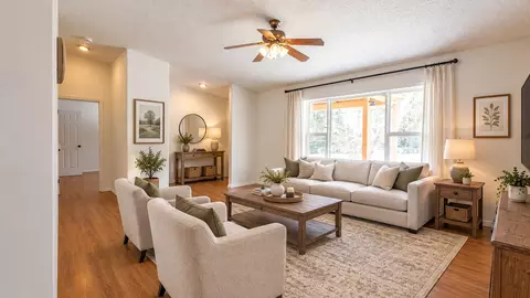 Living - 480 Robocker Ln, Kalispell, MT 59901 photo 2 of 6