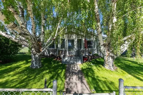 1012 Kentucky St, Deer Lodge, MT 59722