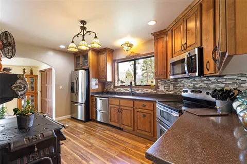 Kitchen - 230 Cap Ln, Hamilton, MT 59840 photo 2 of 3