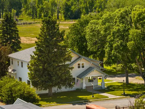 204 Boundary St, Sheridan, MT 59749