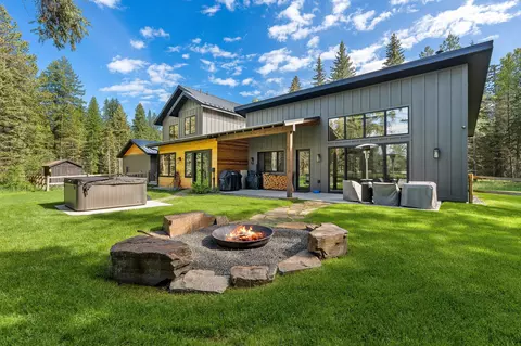 757 Lodgepole Rd, Whitefish, MT 59937