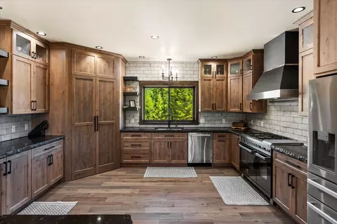 Kitchen - 40149 Us Highway 2 W, Libby, MT 59923 photo 3 of 11
