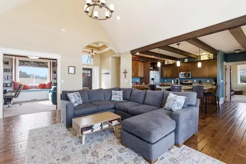 Living - 200 Aspen Loop, Kalispell, MT 59901 photo 2 of 2