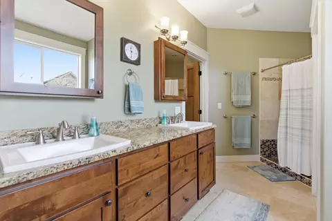 Bath - 200 Aspen Loop, Kalispell, MT 59901 photo 3 of 4