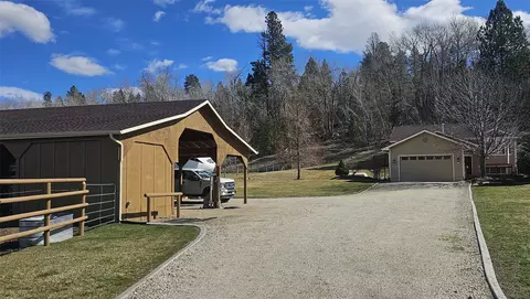 786 Ropin Horse Ln, Hamilton, MT 59840