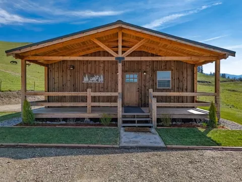 32 P Hill Dr, Plains, MT 59859