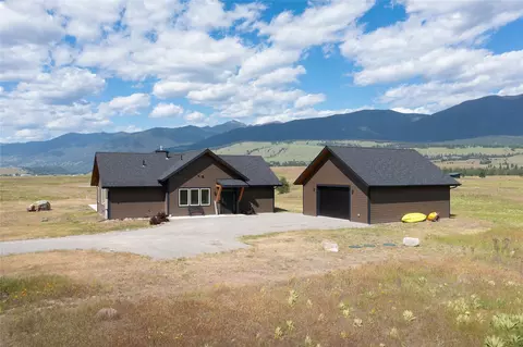 815 Velvet Grv, Eureka, MT 59917