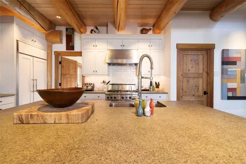 Kitchen - 1265 Pomeroy Trl, Eureka, MT 59917 photo 3 of 9