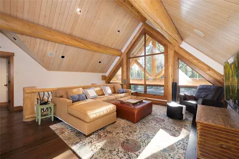 Living - 1265 Pomeroy Trl, Eureka, MT 59917 photo 10 of 11
