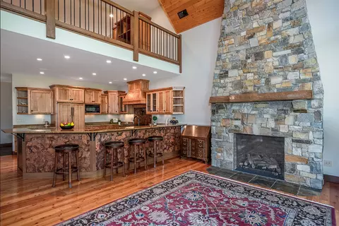 1034 Mountain Park Dr #B, Whitefish, MT 59937